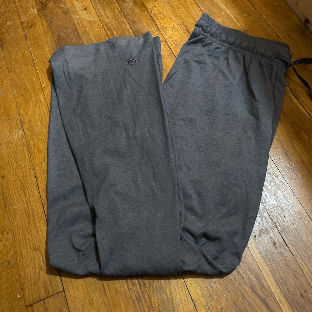 Women’s sweatpants